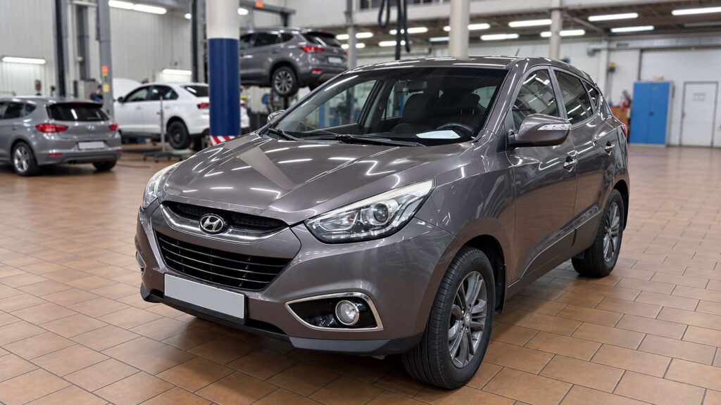 Автомобиль hyundai ix35 на ремонте полного привода